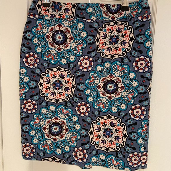 LOFT Dresses & Skirts - Patterned skirt